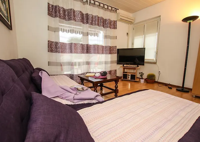 Apartment Apartments Nino